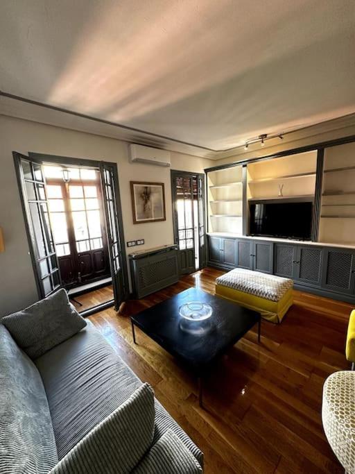 Apartamento Con Parking En Centro De Madrid-Chamberi Apartment ภายนอก รูปภาพ